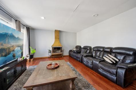 5037 West Diversey Avenue Chicago IL 60639
