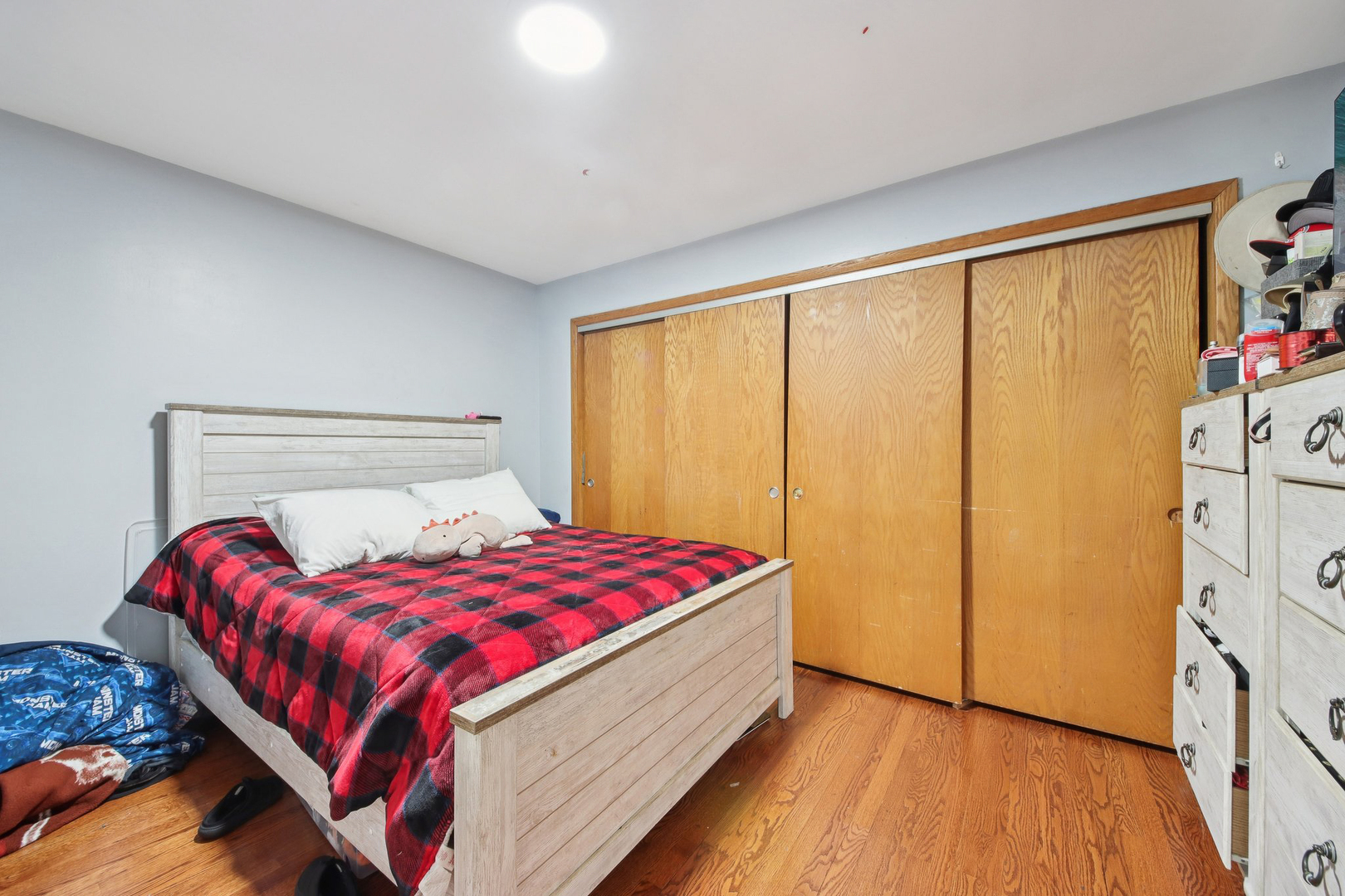 5037 West Diversey Avenue Chicago IL 60639