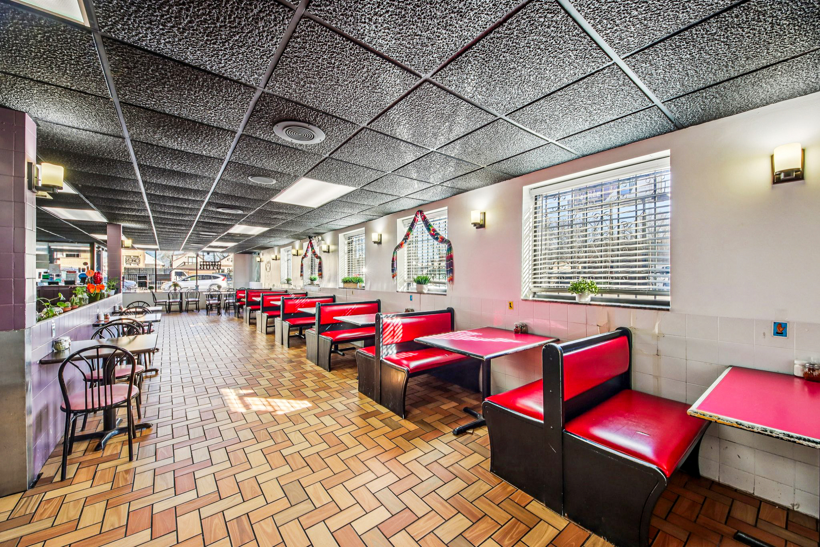 5037 West Diversey Avenue Chicago IL 60639
