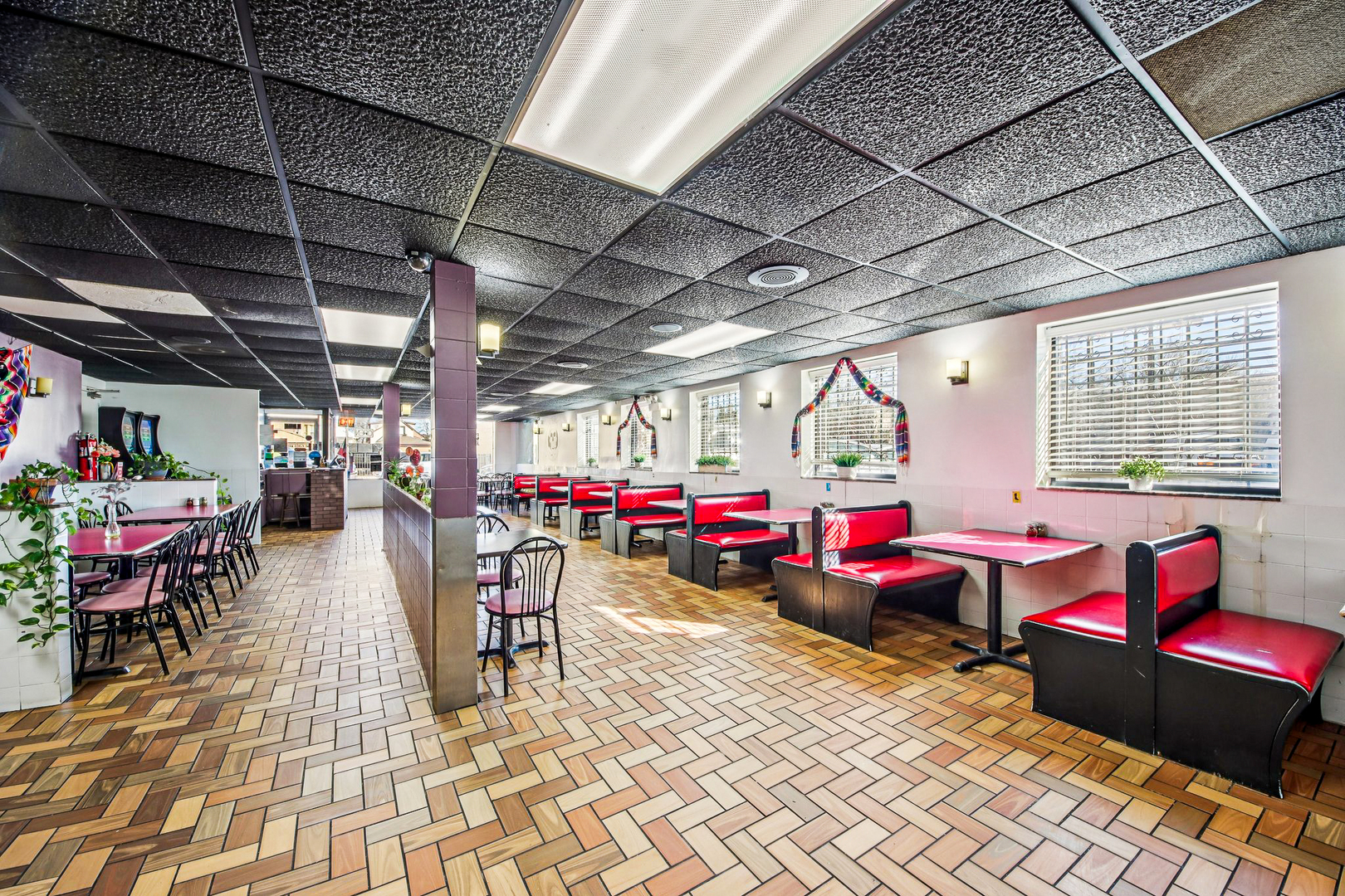 5037 West Diversey Avenue Chicago IL 60639