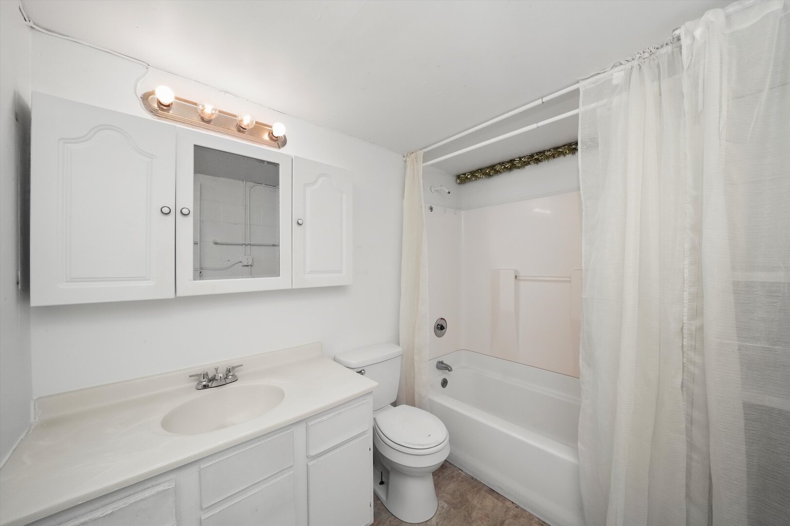 6309 West Grand Avenue Chicago IL 60639