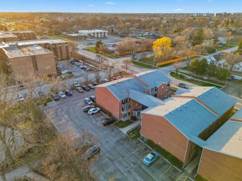 8713 West Ballard Road Des Plaines IL 60016
