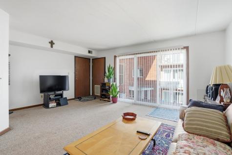 8713 West Ballard Road Des Plaines IL 60016