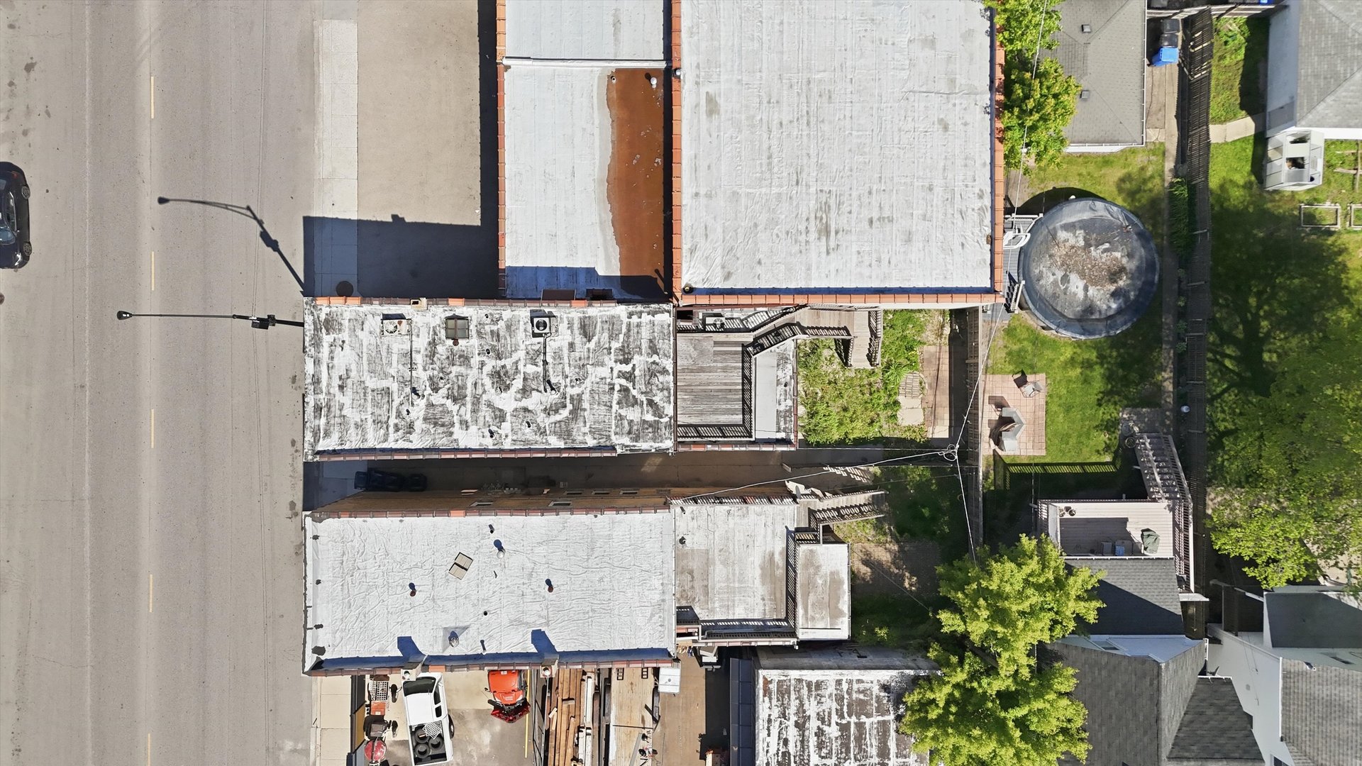 4263 West Montrose Avenue Chicago IL 60641