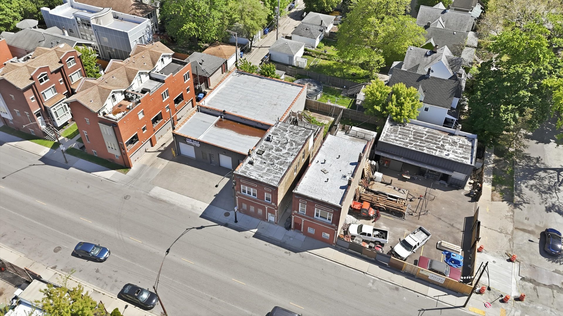 4263 West Montrose Avenue Chicago IL 60641
