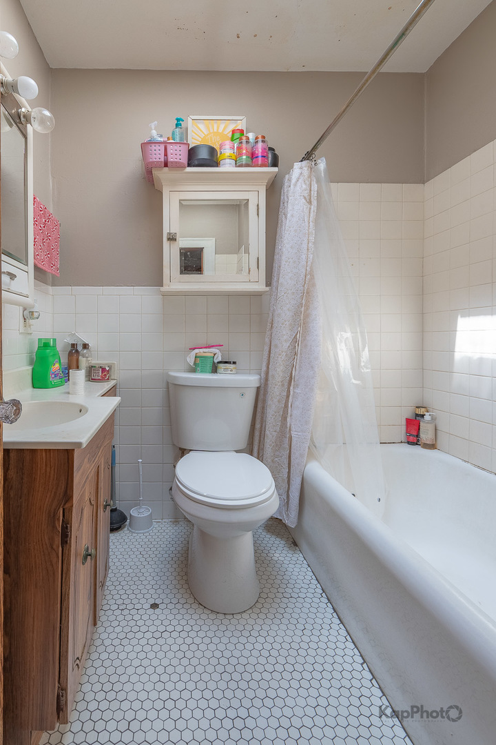 5959 North Elston Avenue Chicago IL 60646