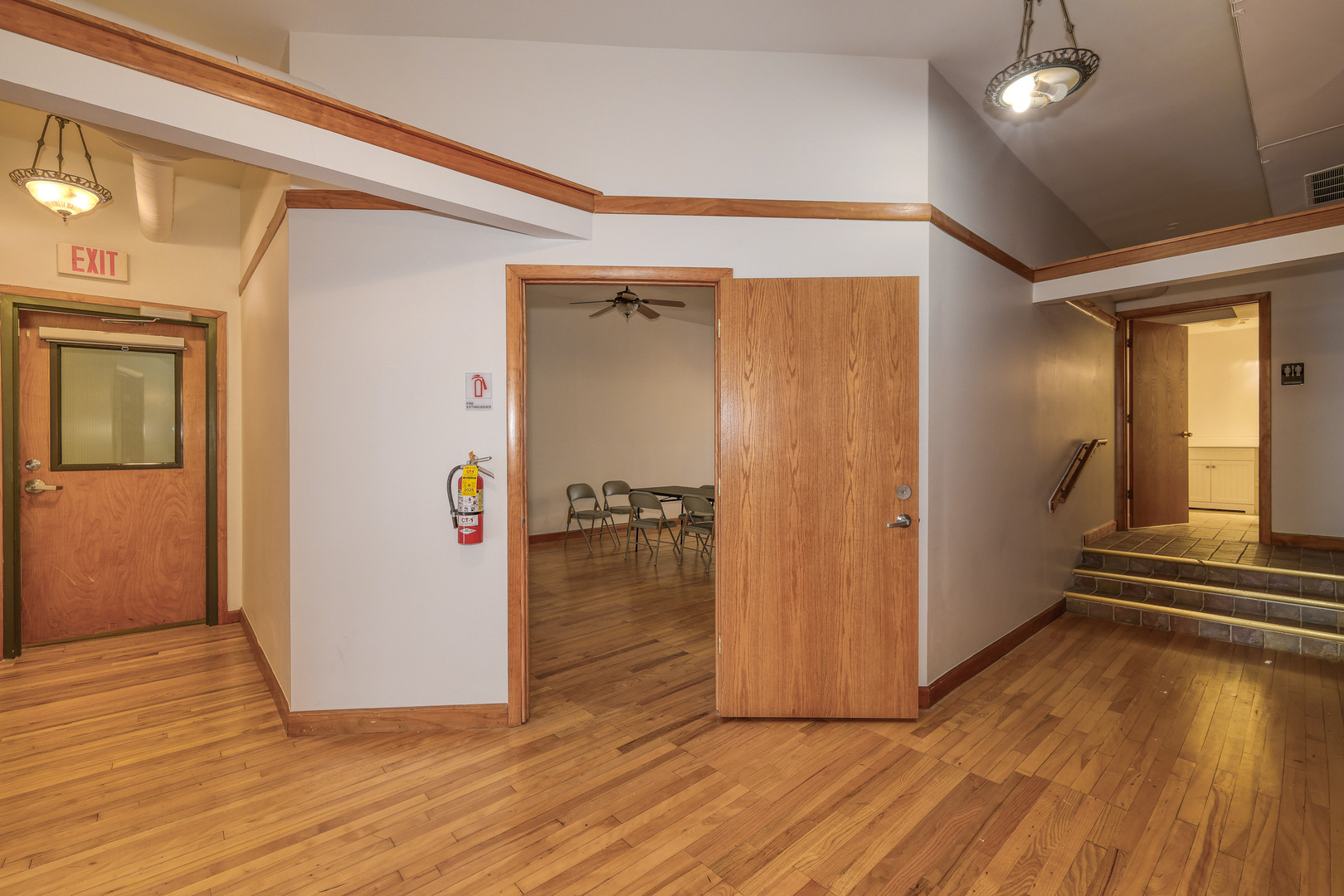 60 South Broadway Avenue Aurora IL 60505