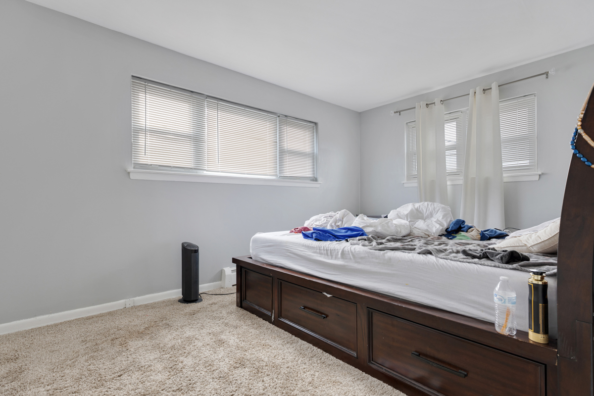 528 North Ardmore Avenue Villa Park IL 60181
