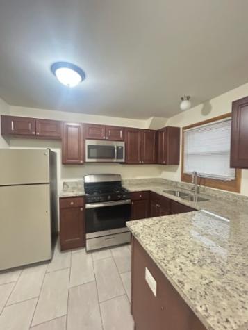 8923 South Cottage Grove Avenue Chicago IL 60619