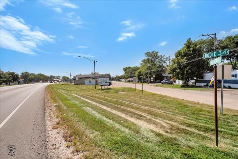 1112 East Railroad Street Sandwich IL 60548