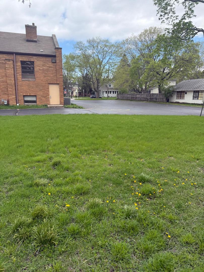 23913 West Lockport Street Plainfield IL 60544