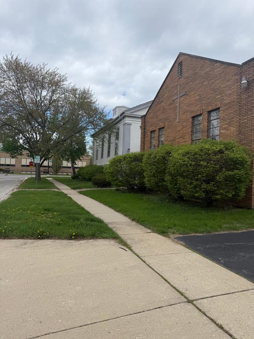 23913 West Lockport Street Plainfield IL 60544