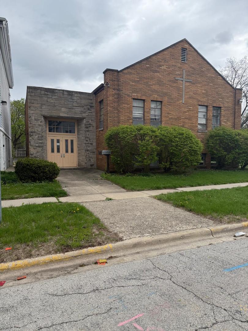 23913 West Lockport Street Plainfield IL 60544