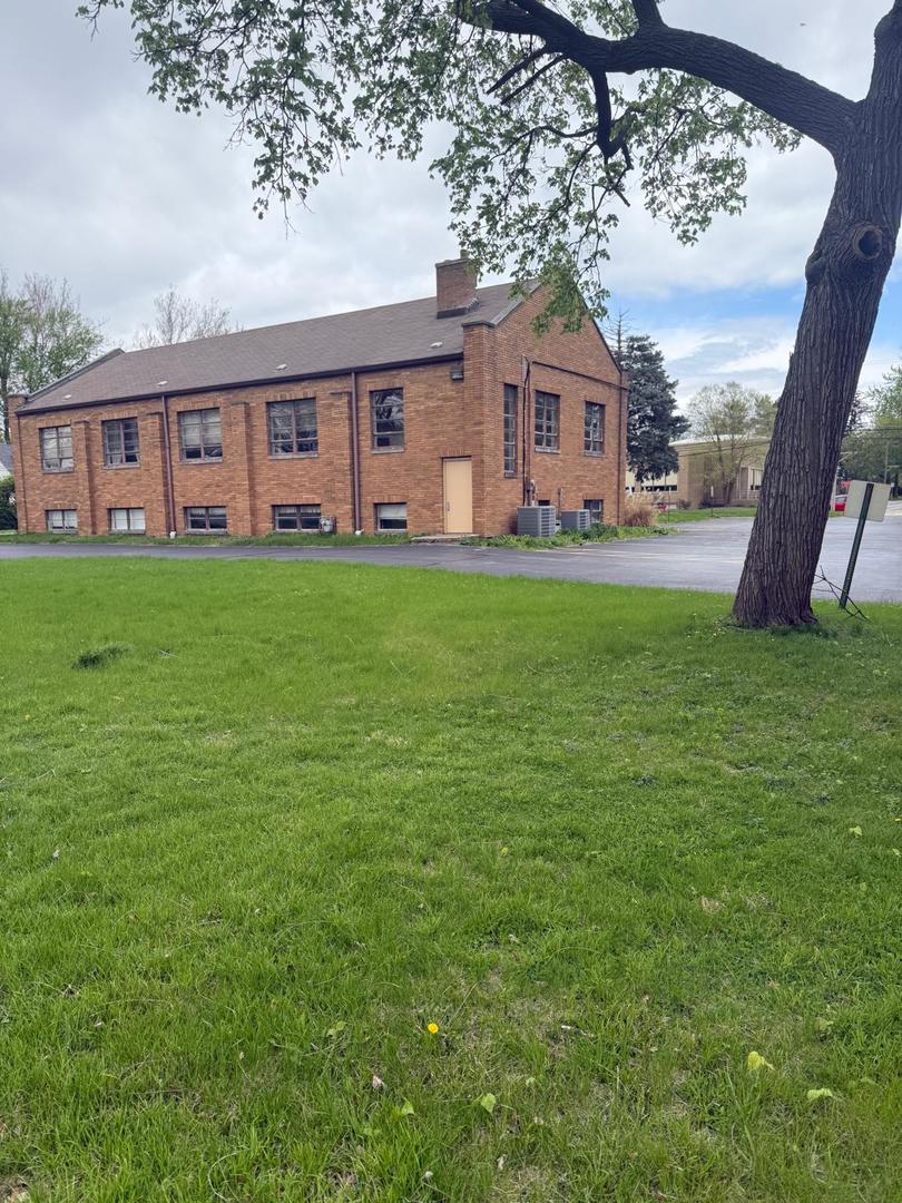 23913 West Lockport Street Plainfield IL 60544