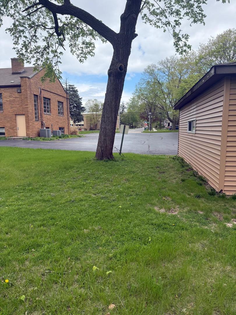 23913 West Lockport Street Plainfield IL 60544