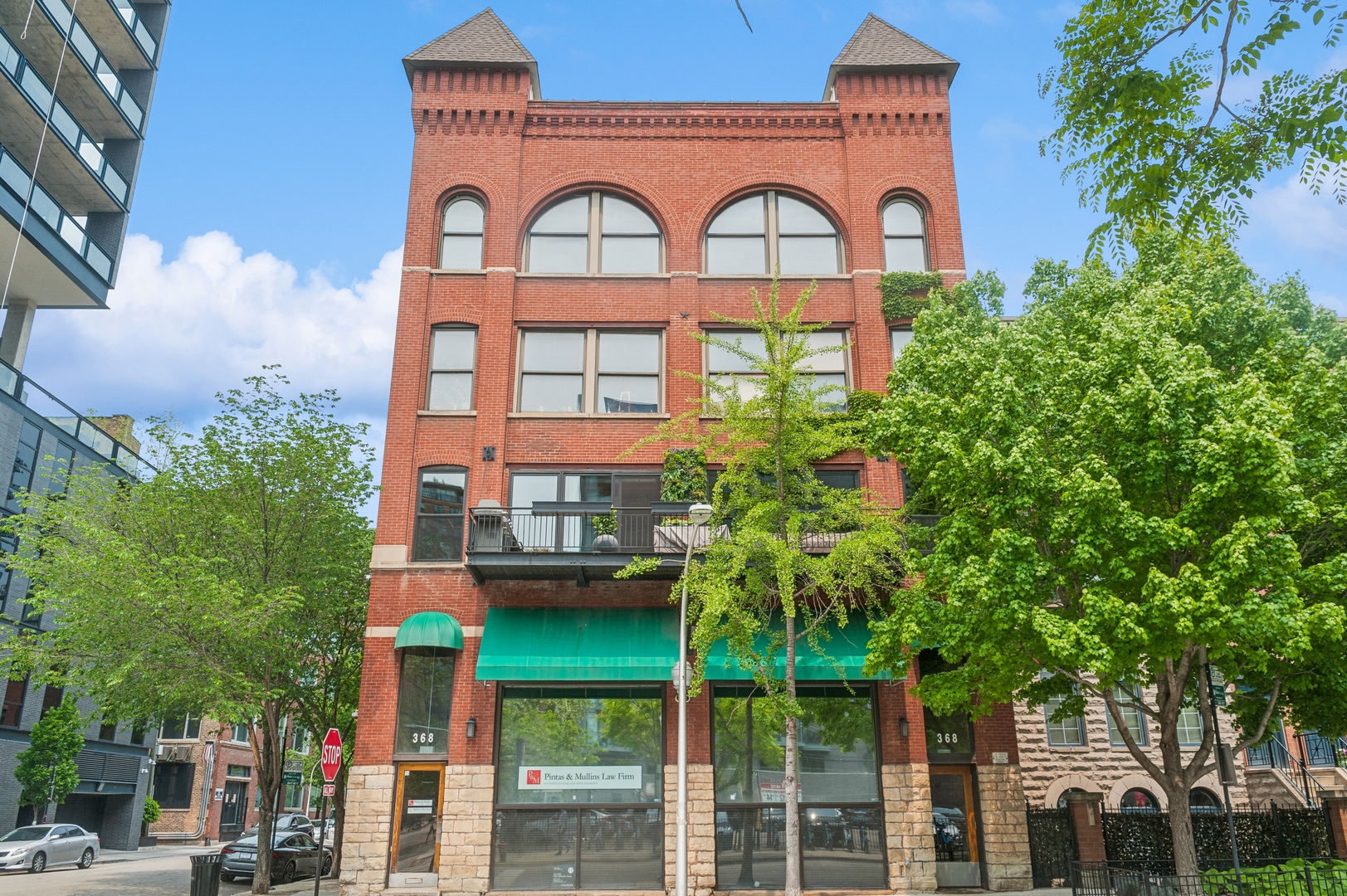 368 West Huron Street Chicago IL 60654