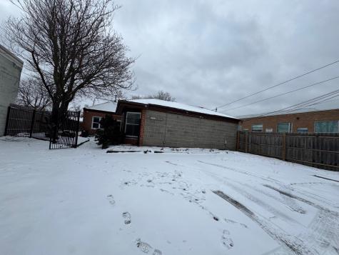 1717 Howard Street Evanston IL 60202