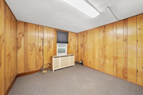 412 Hankes Avenue Aurora IL 60505