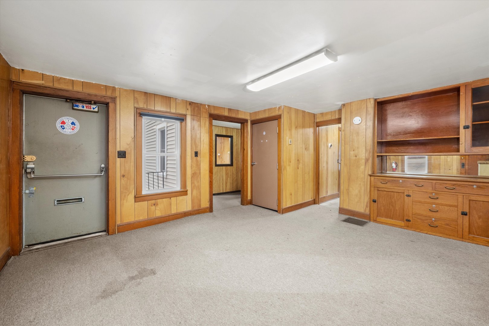 412 Hankes Avenue Aurora IL 60505