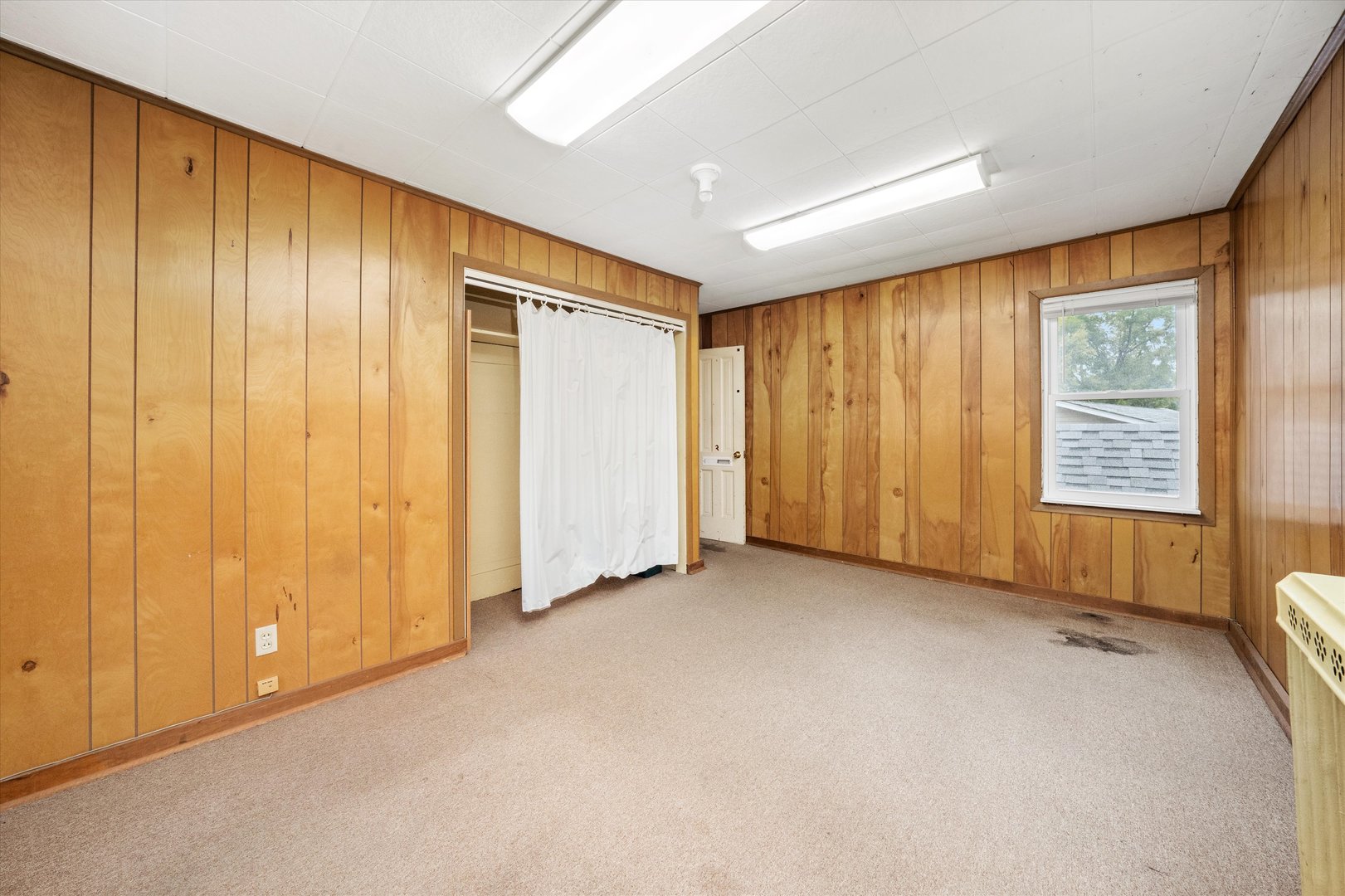 412 Hankes Avenue Aurora IL 60505