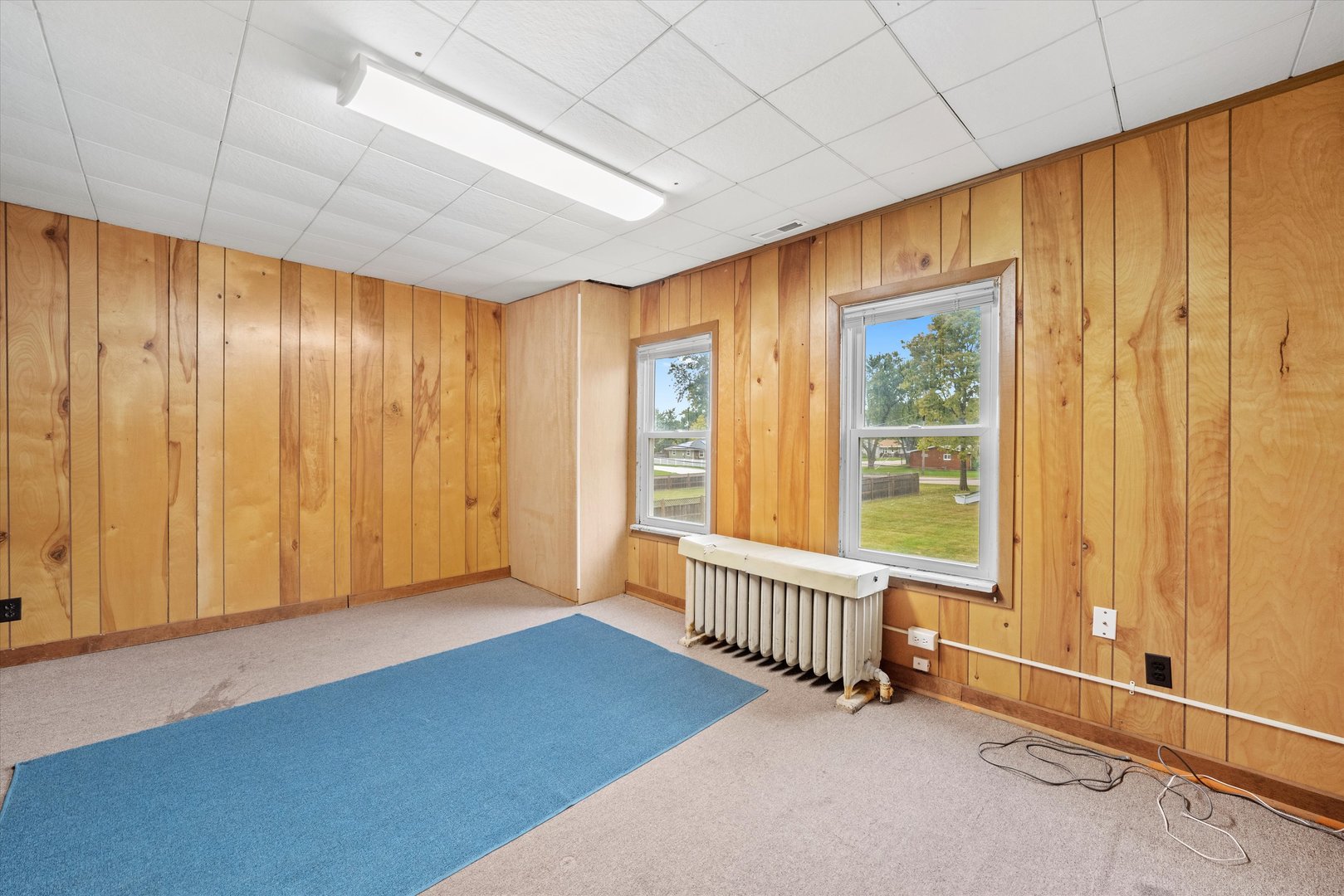 412 Hankes Avenue Aurora IL 60505