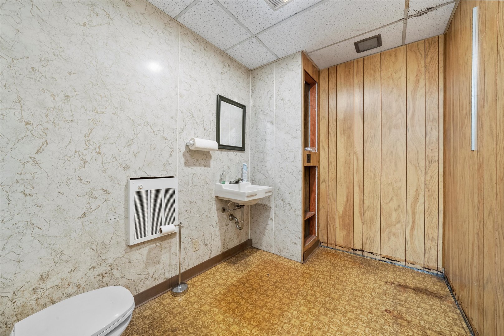 412 Hankes Avenue Aurora IL 60505