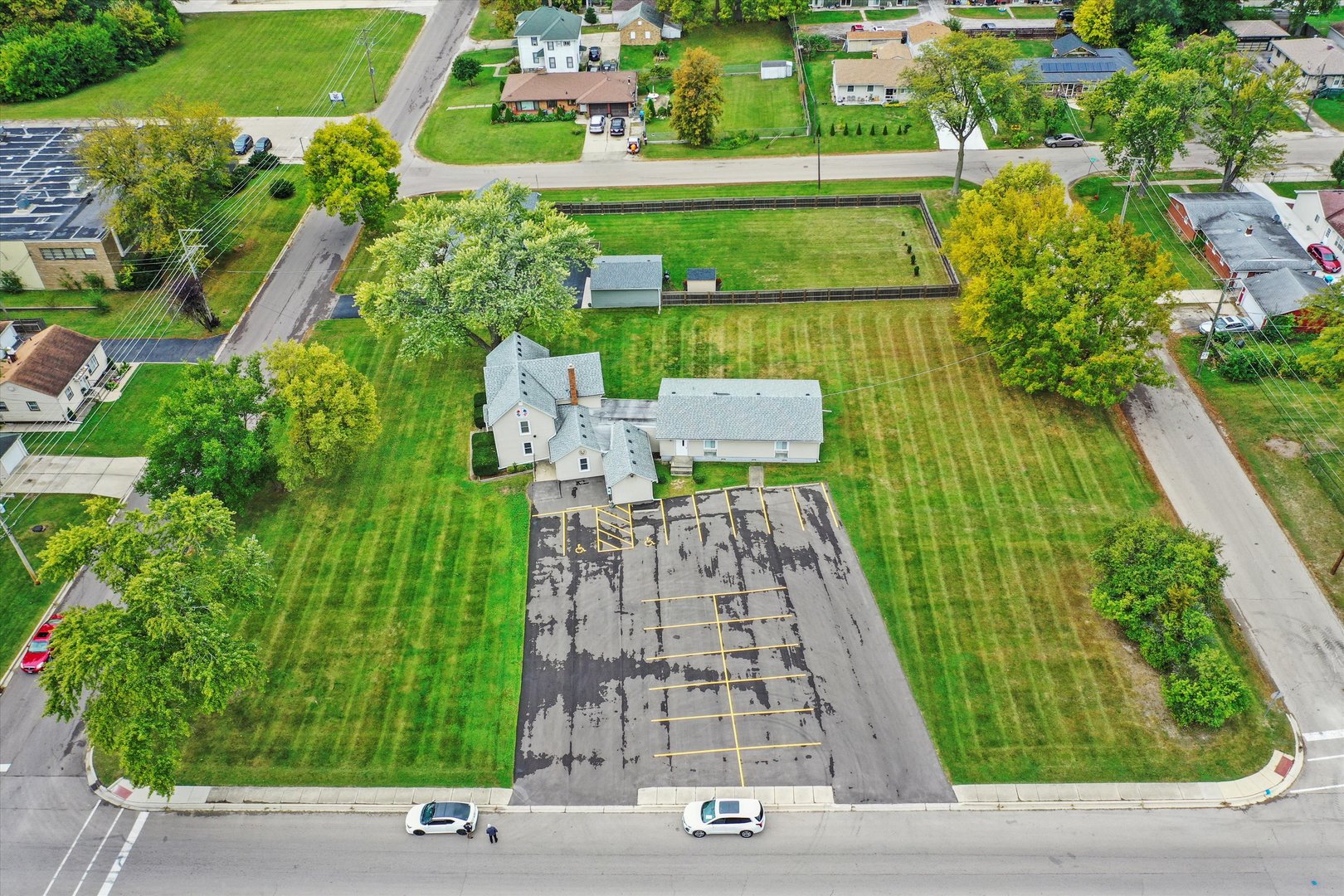 412 Hankes Avenue Aurora IL 60505