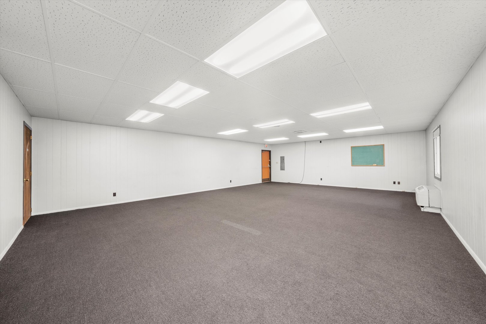 412 Hankes Avenue Aurora IL 60505