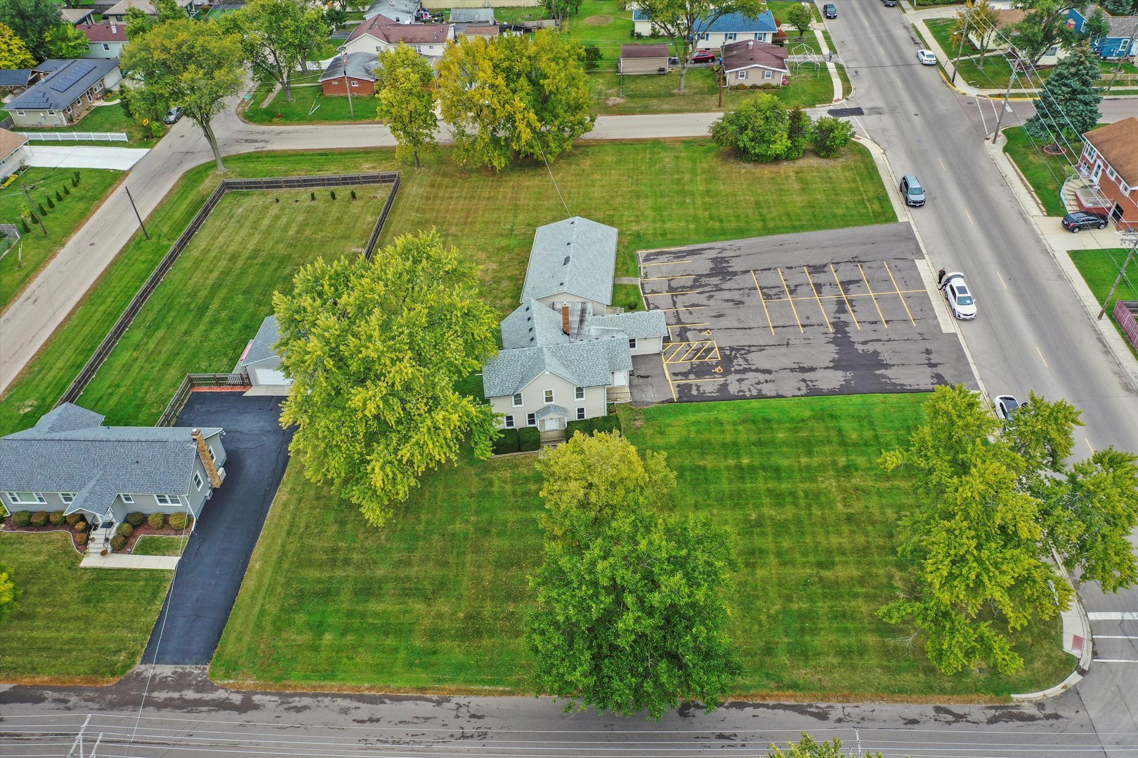 412 Hankes Avenue Aurora IL 60505