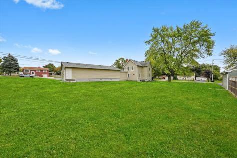 412 Hankes Avenue Aurora IL 60505