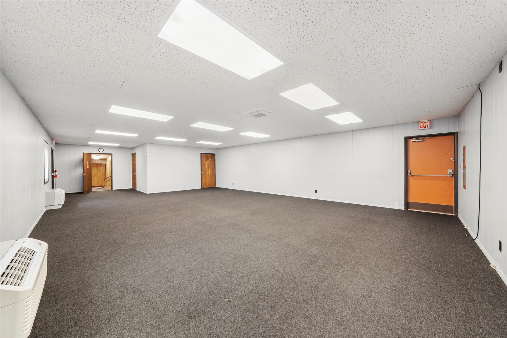 412 Hankes Avenue Aurora IL 60505