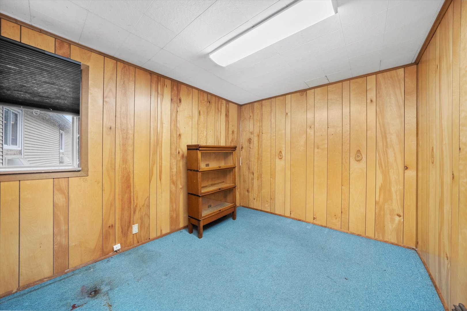 412 Hankes Avenue Aurora IL 60505