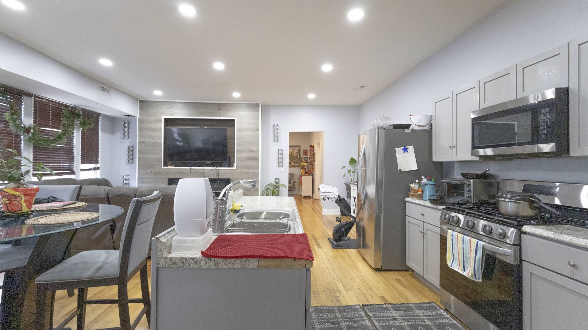 3612 West Roosevelt Road Chicago IL 60624
