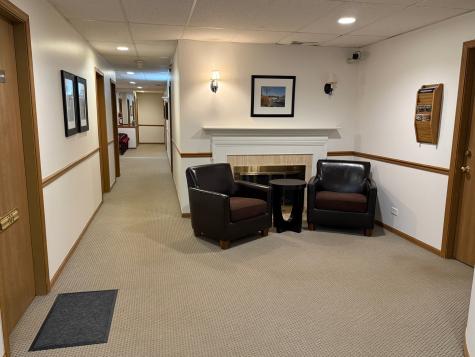 655 Rockland Road Lake Bluff IL 60044
