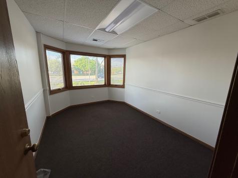655 Rockland Road Lake Bluff IL 60044
