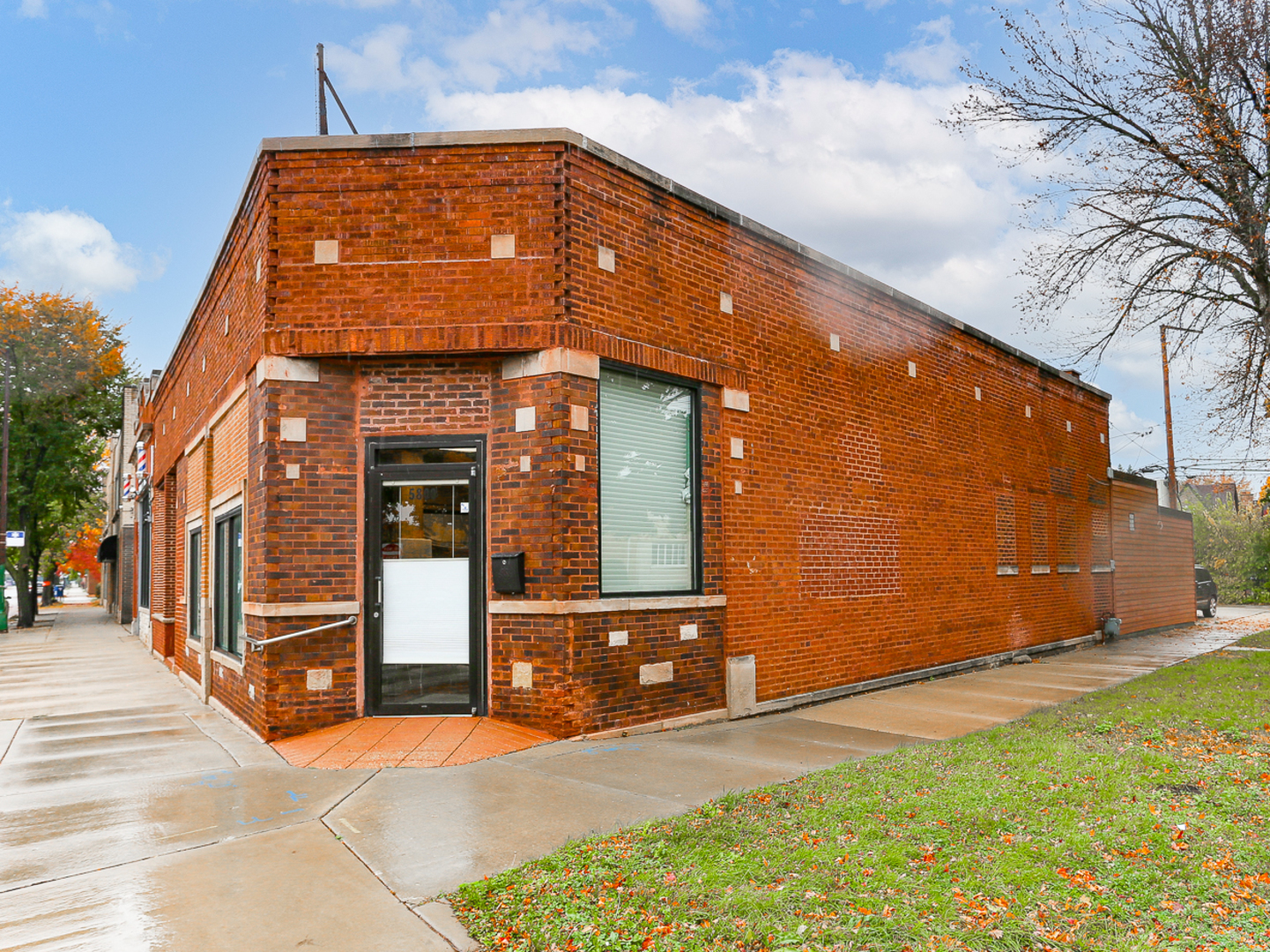 5802 West Higgins Avenue Chicago IL 60630