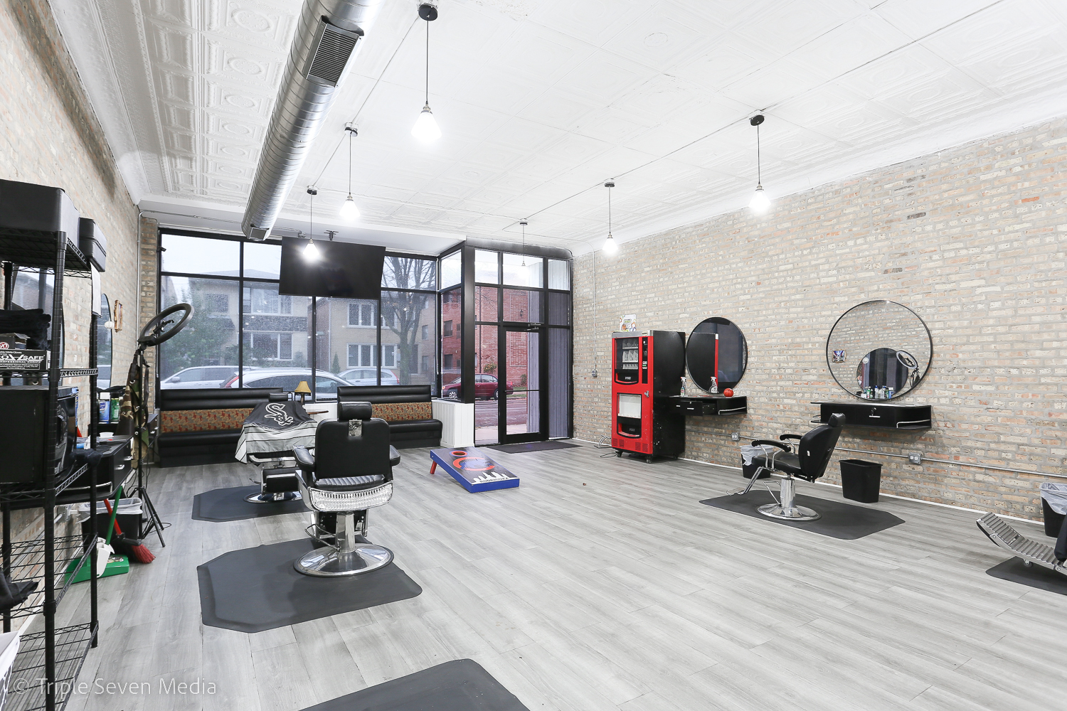 5802 West Higgins Avenue Chicago IL 60630