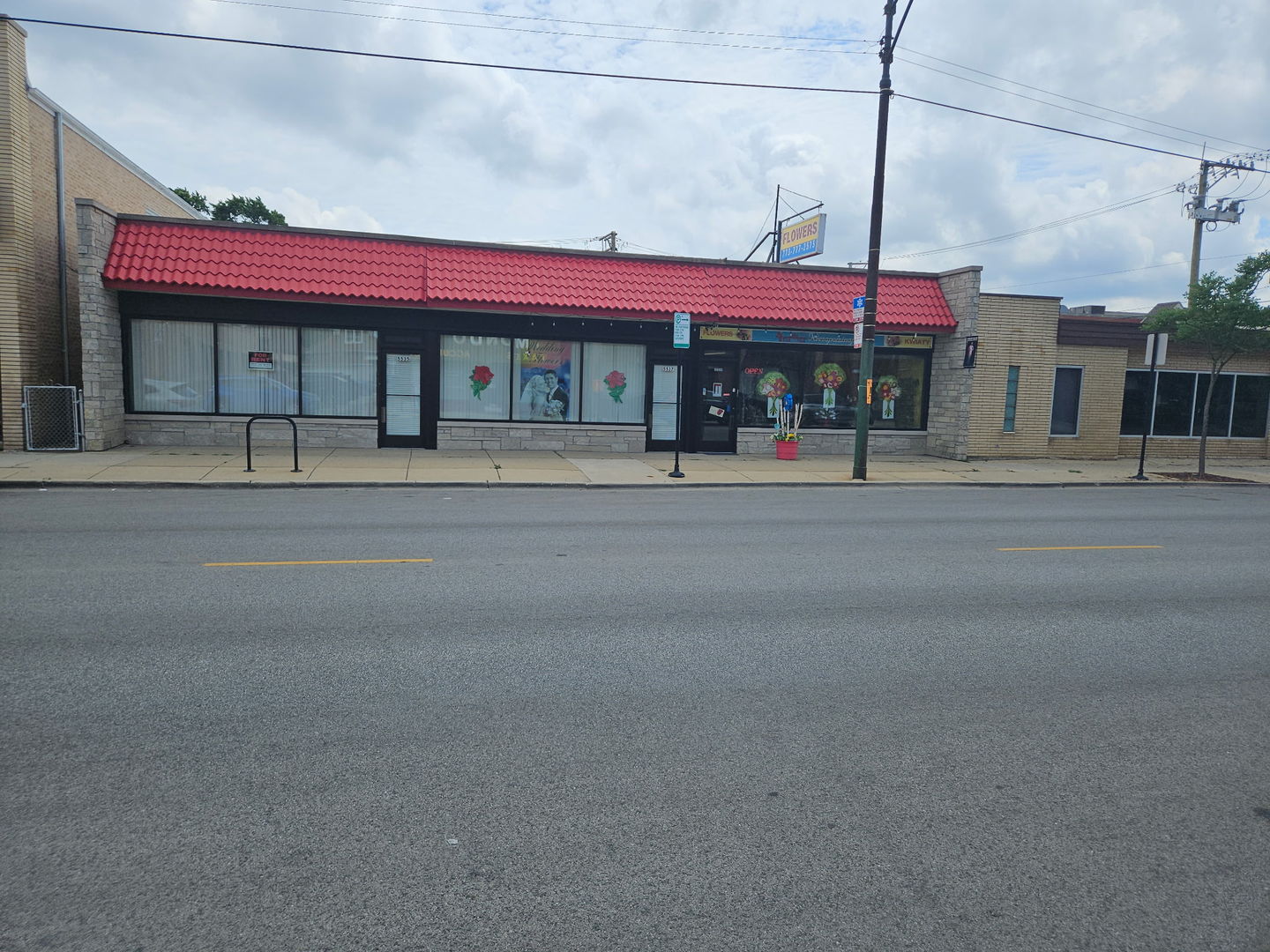 5535 West Montrose Avenue Chicago IL 60641