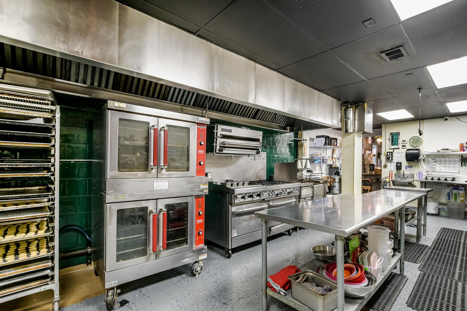 5481 North Northwest Highway Chicago IL 60630
