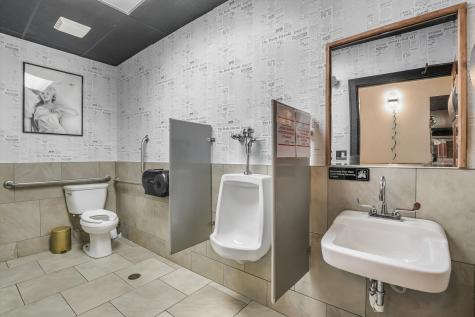 5481 North Northwest Highway Chicago IL 60630