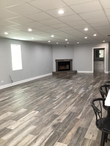 5481 North Northwest Highway Chicago IL 60630