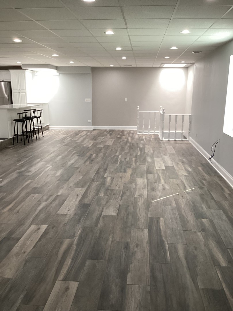 5481 North Northwest Highway Chicago IL 60630