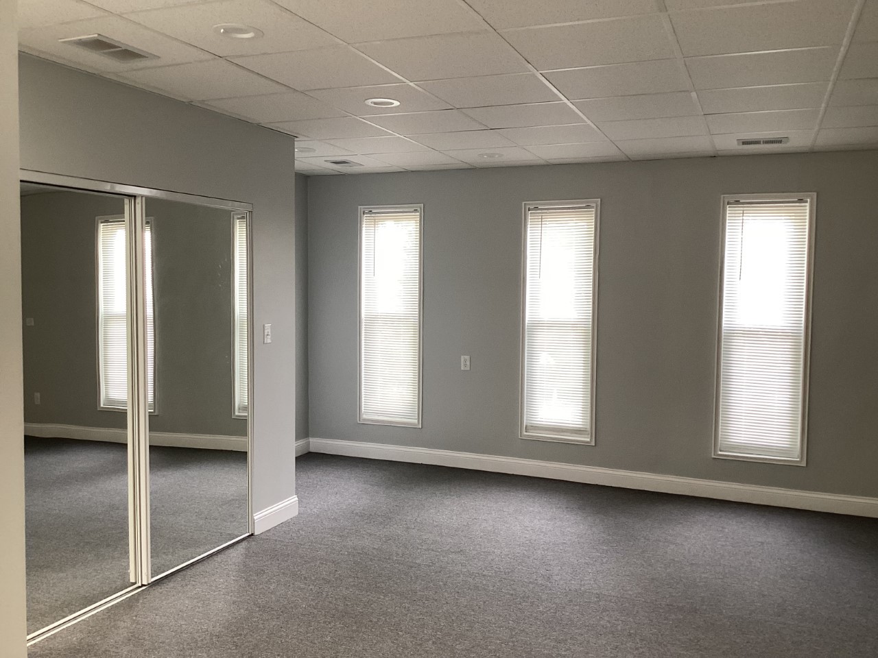 5481 North Northwest Highway Chicago IL 60630