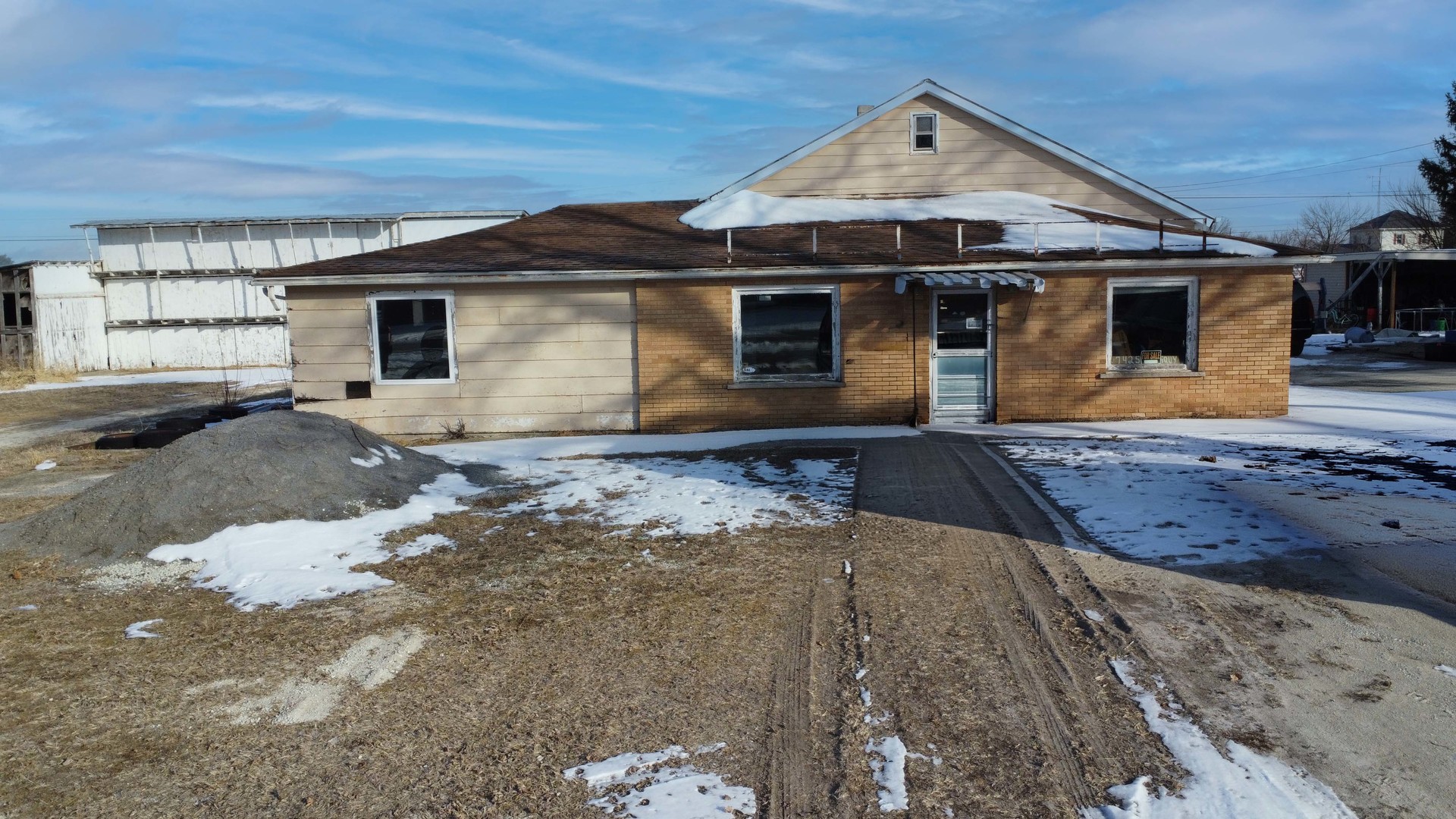7429 East Chinquy St. Anne IL 60964