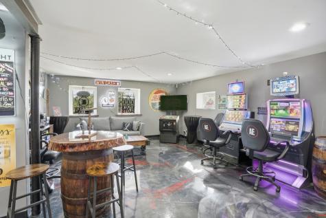 1702 South Dixie Highway Crete IL 60417