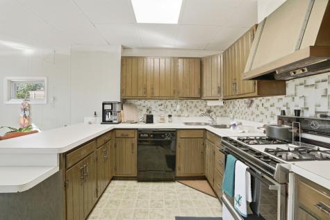 1702 South Dixie Highway Crete IL 60417