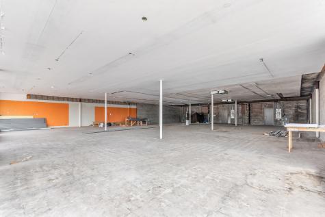 3921 West Touhy Avenue Lincolnwood IL 60712