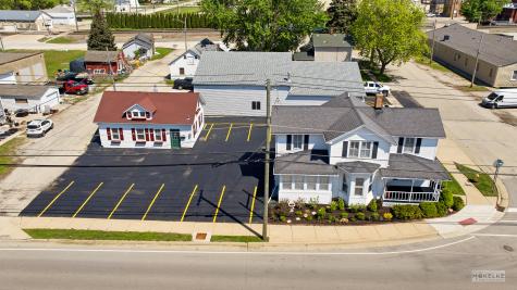 101 & 109 West Church Street Sandwich IL 60548