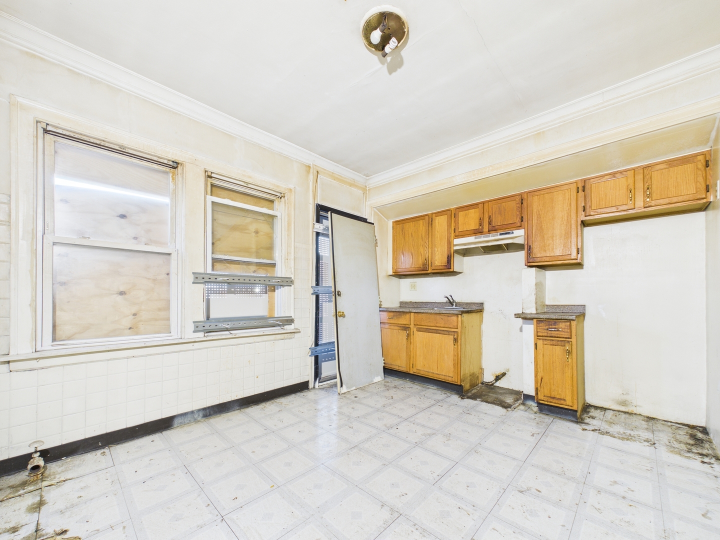 6602 South Troy Street Chicago IL 60629