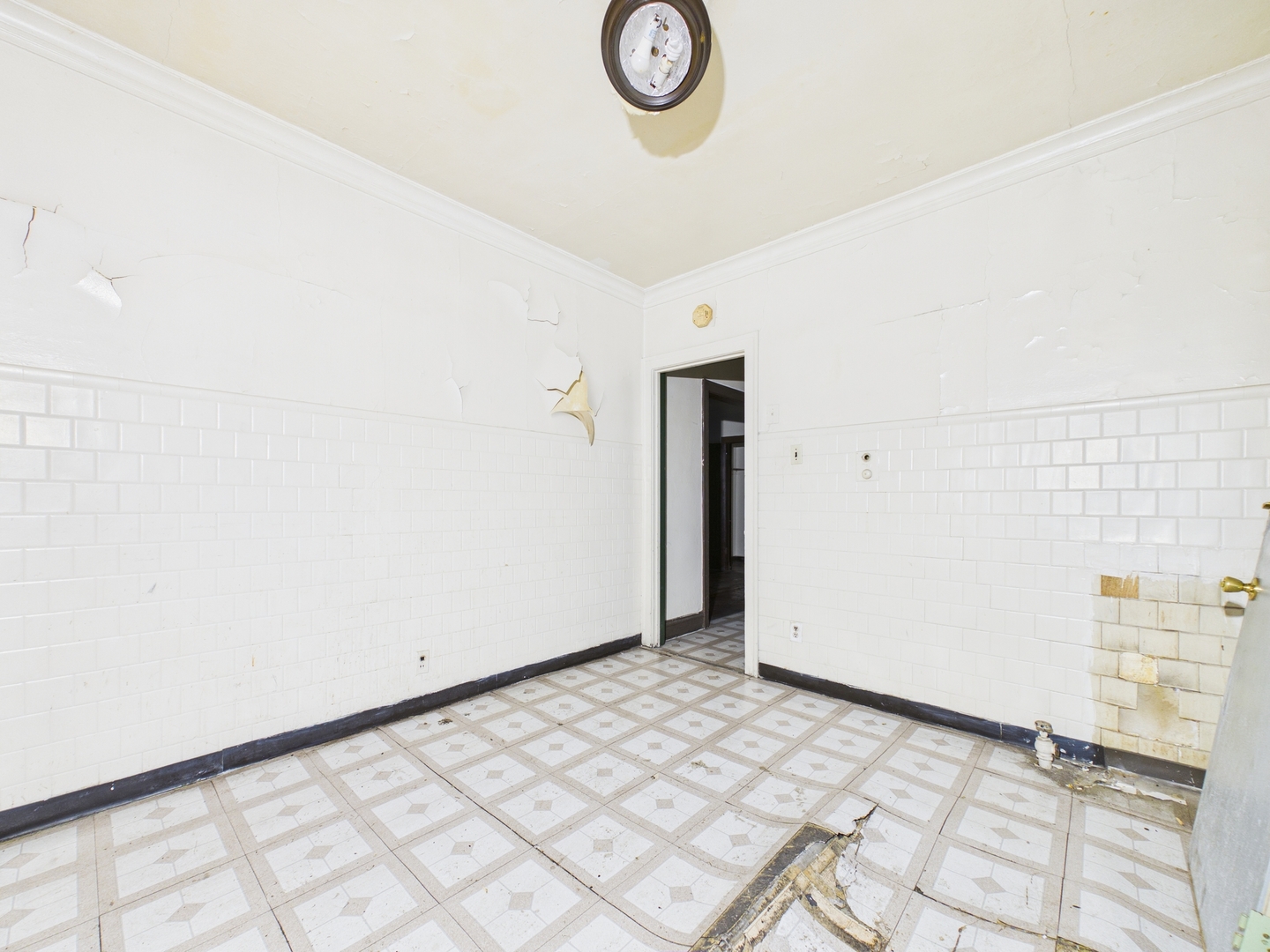 6602 South Troy Street Chicago IL 60629